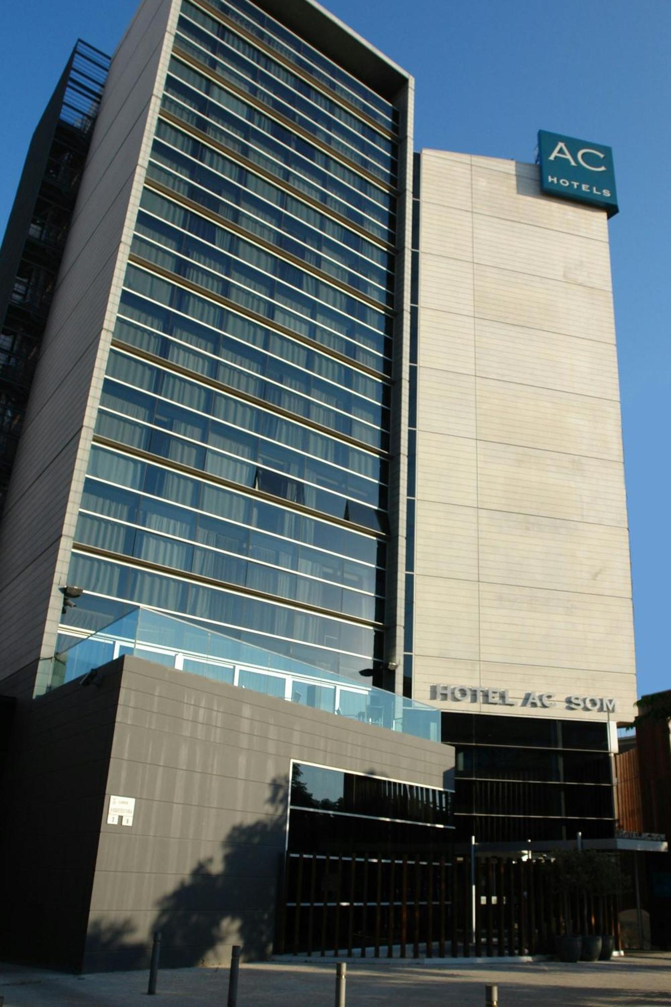 Ac Hotel Som By Marriott Оспиталет-де-Льобрегат Экстерьер фото