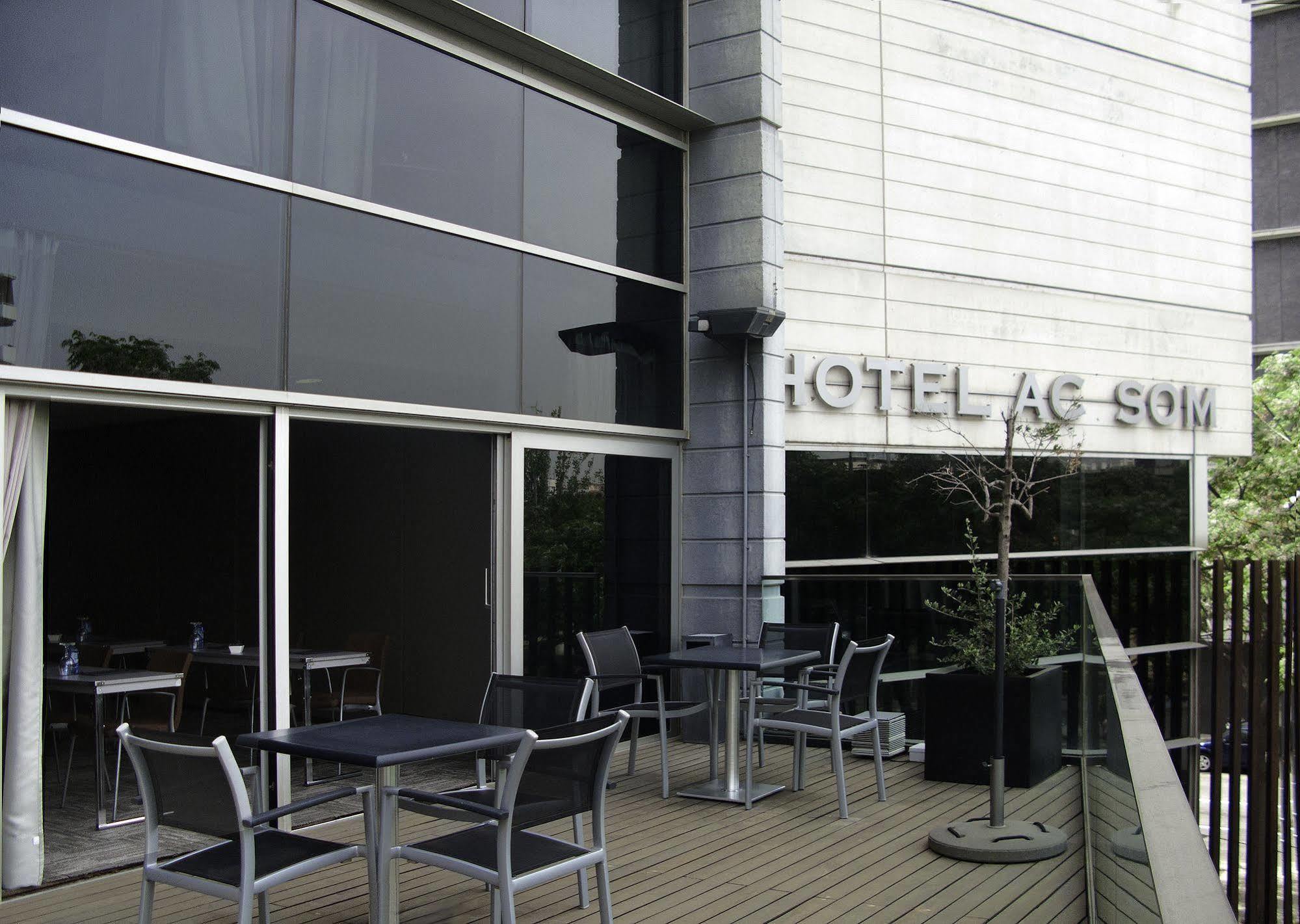 Ac Hotel Som By Marriott Оспиталет-де-Льобрегат Экстерьер фото